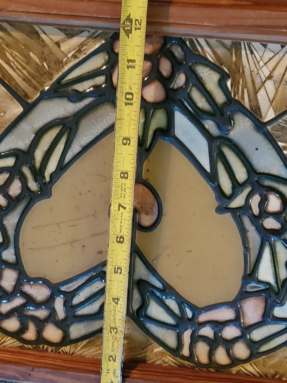 Decorative Heart Glass Wall Panel in Beige and Pink